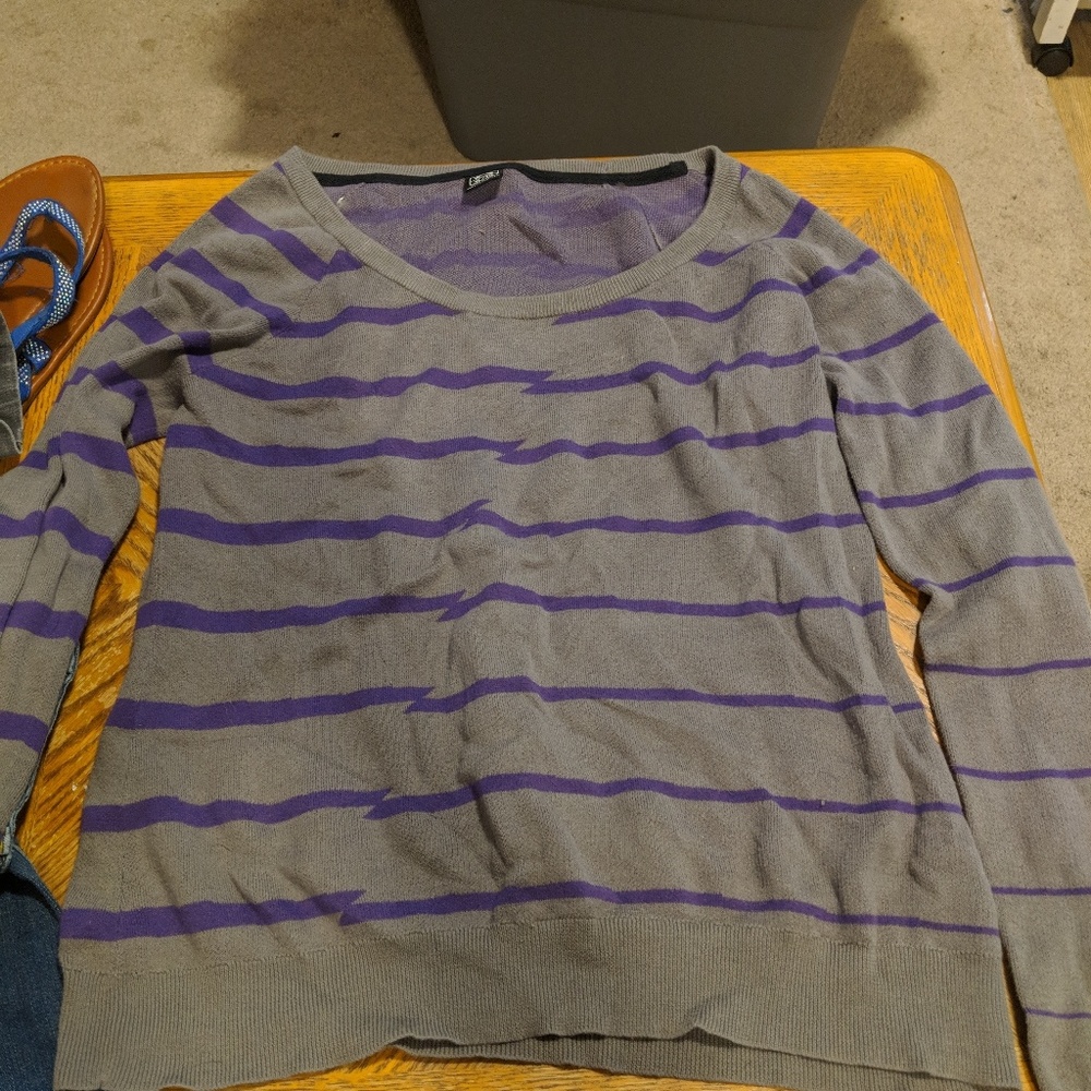 Oakly sweater